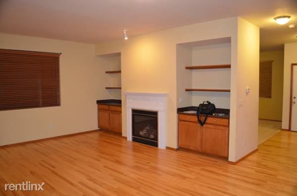 Foto del edificio - 730 Glenmore Loop