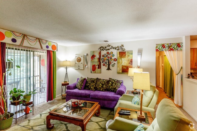 2 habitaciones, 2 baños - 1179 pies cuadrados - Autumn Wood Apartments