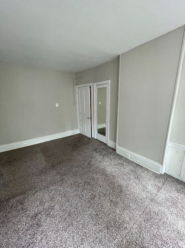 Foto del edificio - 4410 Pine St