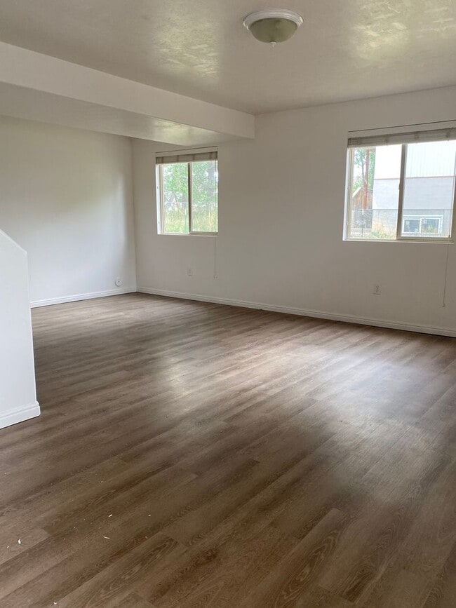 Building Photo - 2269 W 700 S