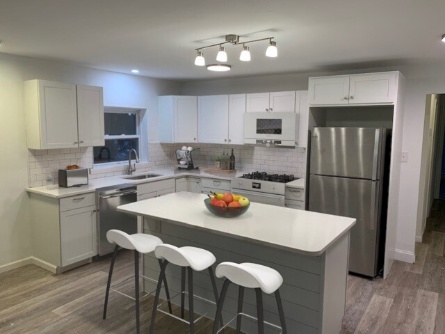 Foto principal - 131 Belmont Ave