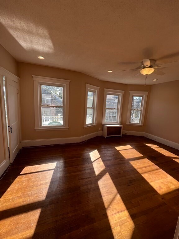 Building Photo - 27 Pinkham Rd