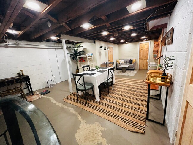 Foto del edificio - 10166 Glebe Rd