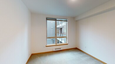 Interior Photo - CityLine