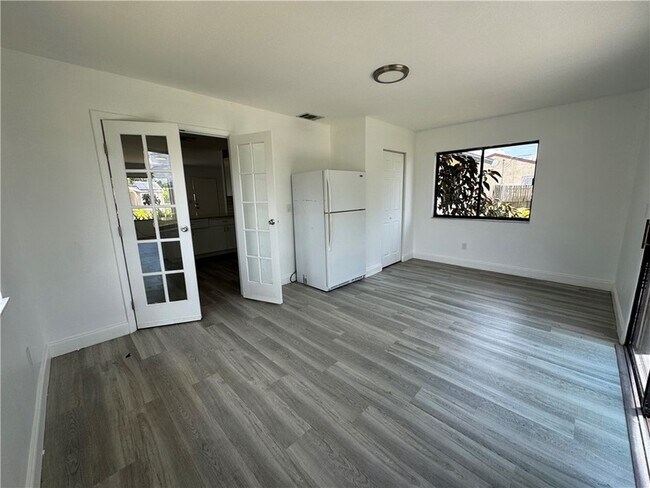 Foto del edificio - 2235 18th Ave SW