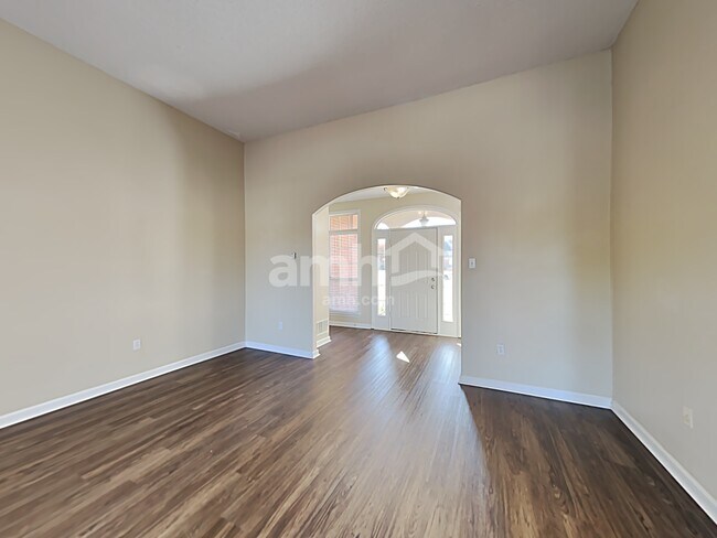 Building Photo - 1646 Golden Oaks Loop North