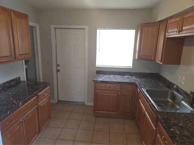 Building Photo - 1741 Trotter Rd