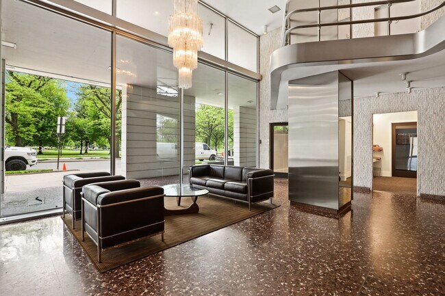 Foto del edificio - 1555 N Dearborn Pkwy