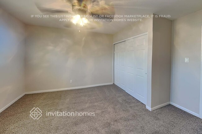 Building Photo - 505 E Hermosa Dr