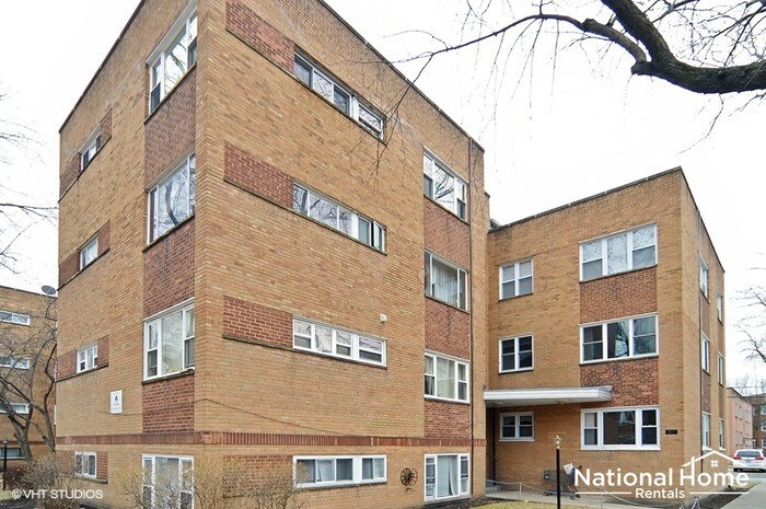 Primary Photo - 6250 N Francisco Ave Unit 2BE