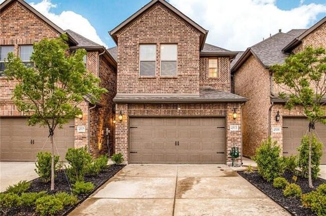 Photo - 4513 Titus Cir House