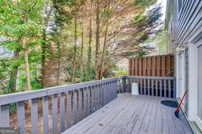 Foto del edificio - 1500 Shiloh Pl