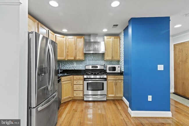 Foto del edificio - 1437 Spring Rd NW
