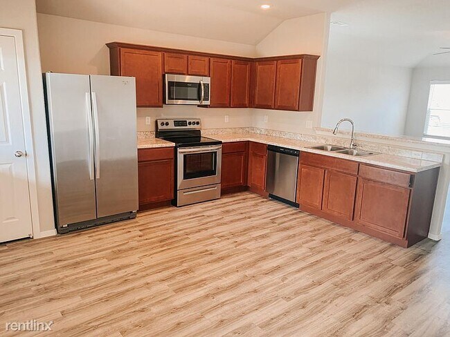 Foto del edificio - 3 br, 2 bath House - 4372 Gibson St