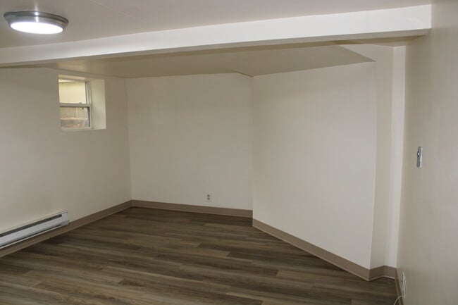 Foto del edificio - 710 Monroe St