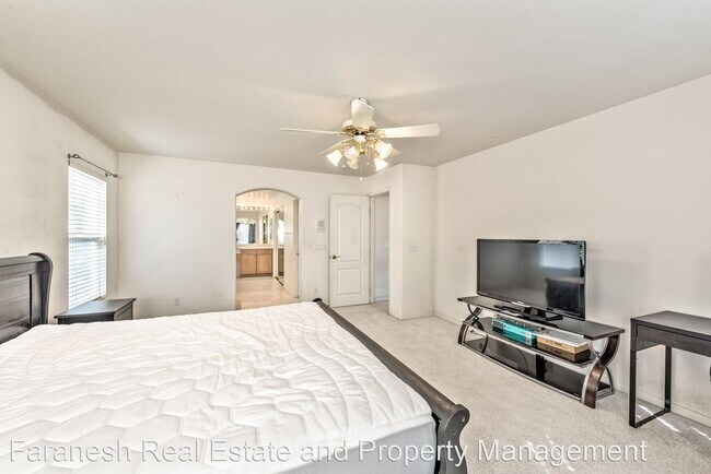 Building Photo - 4 br, 3.5 bath House - 9097 Heavenly Valley