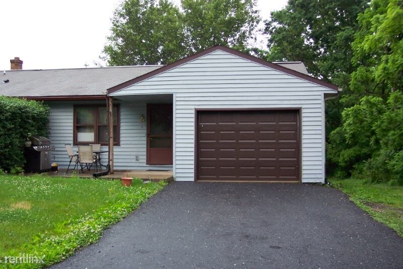 Primary Photo - 3 br, 1 bath Apartment - 5 Windy Hill Road