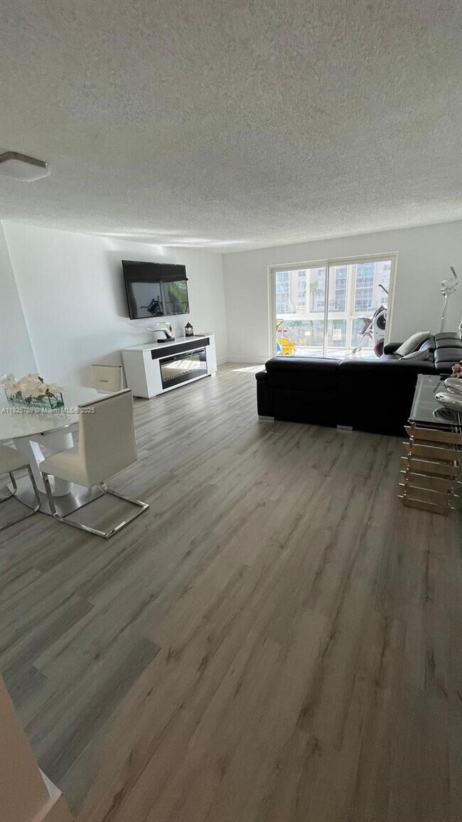 Foto del edificio - 311 SE 3rd St