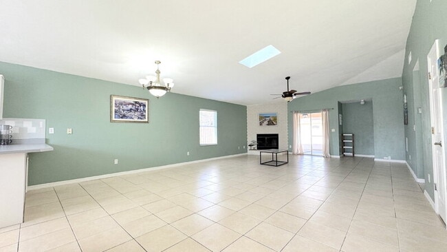 Building Photo - 1467 Bay Grove Dr