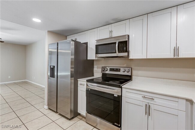 Foto del edificio - 5453 16th Pl SW