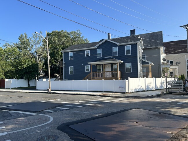 North Facing - 472 Friendship St