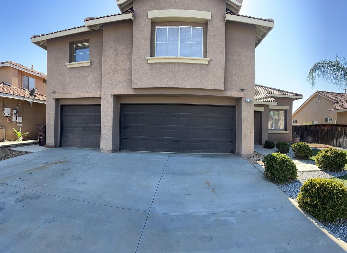 Foto principal - 26611 Alta Ave