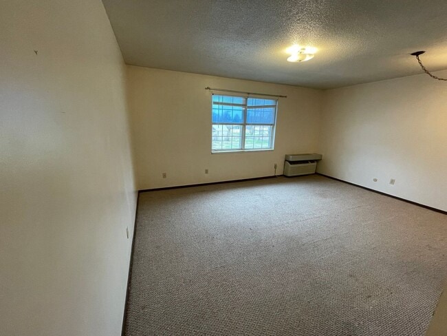 Building Photo - York Villa Apartments
