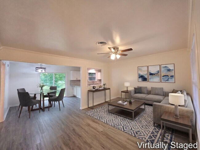 Foto del edificio - HUGE RENT REDUCTION AND $99 MOVE IN SPECIAL!