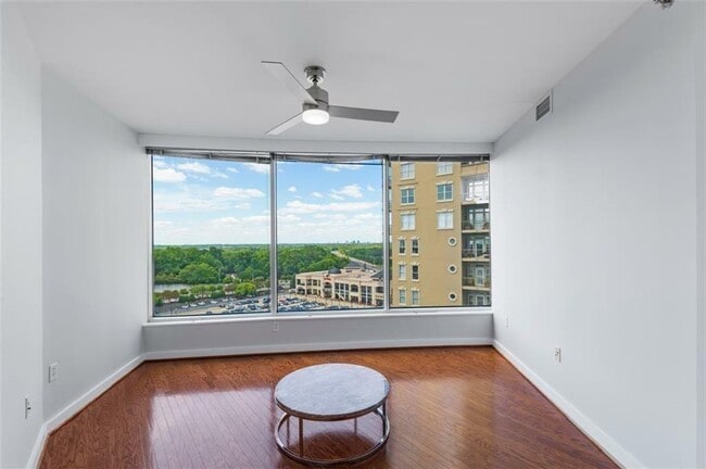 Building Photo - 3338 Peachtree Rd NE