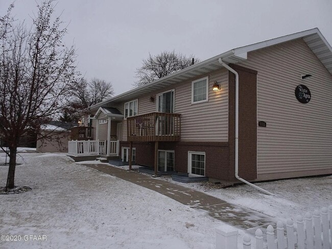 Foto del edificio - 930 2nd Ave NE