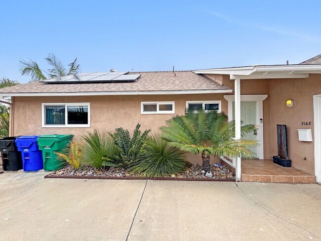 Building Photo - Beautiful 4BD/2BA House in Bay Ho W/ A/C, ...