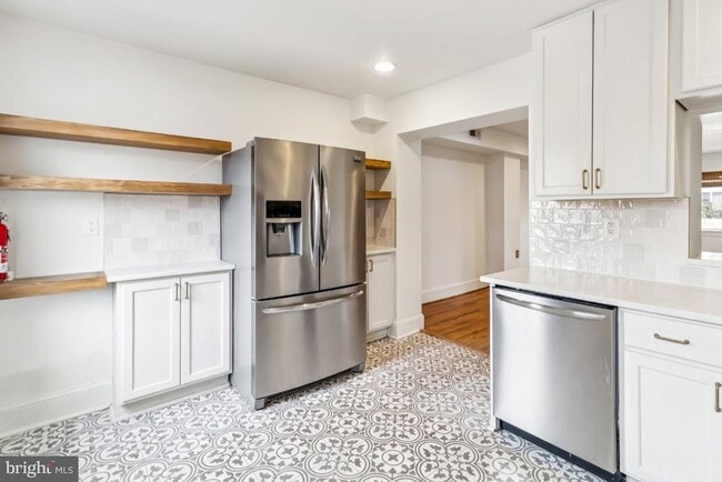 Foto del edificio - 3318 Blaine St NE