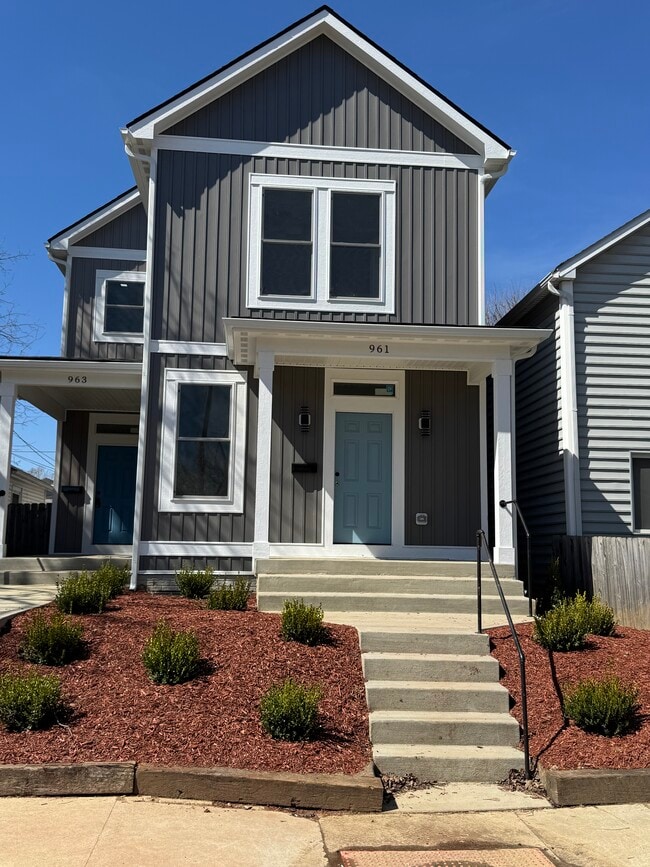 Building Photo - 963 Heyl Ave