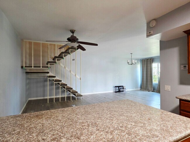 Foto del edificio - Updated 3 bed 2.5 bath home in Playmor – The Heart of UTC!