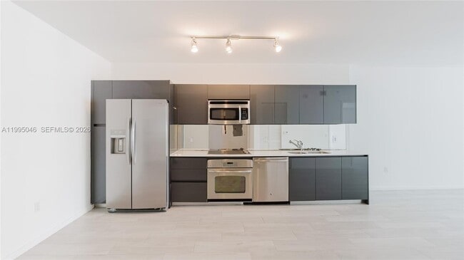 Foto del edificio - 31 SE 6th St