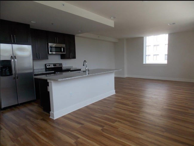 Interior Photo - The Lux
