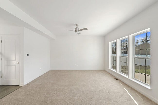 Foto del edificio - 30 Jeanette Ct