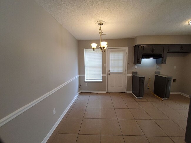 Foto del edificio - 4582 Summer Creek N