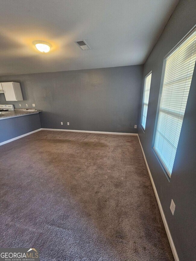 Foto del edificio - 7313 Monastery Rd