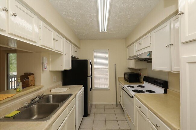 Foto del edificio - 10555 Turtlewood Ct