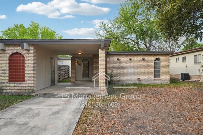 Building Photo - 6604 Cherryleaf St