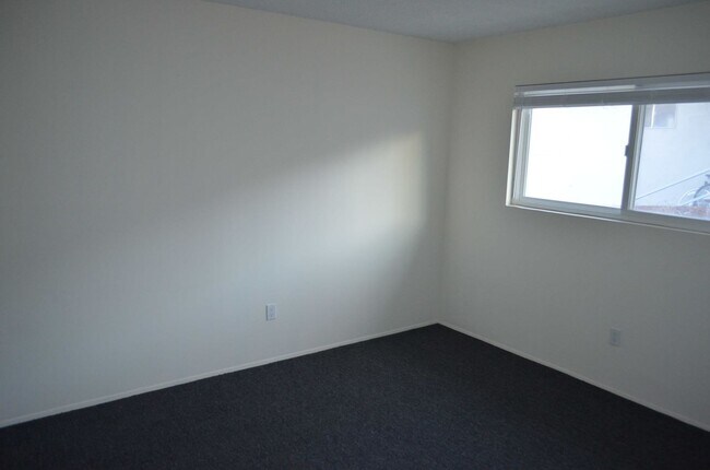 Foto del edificio - Charming 2-Bedroom Unit in Frazier Park