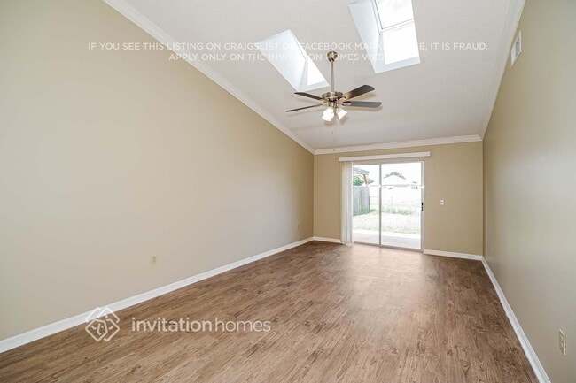 Foto del edificio - 4117 Bayberry Dr