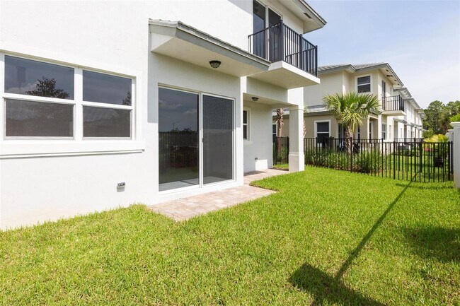 Building Photo - 6990 Pines Cir