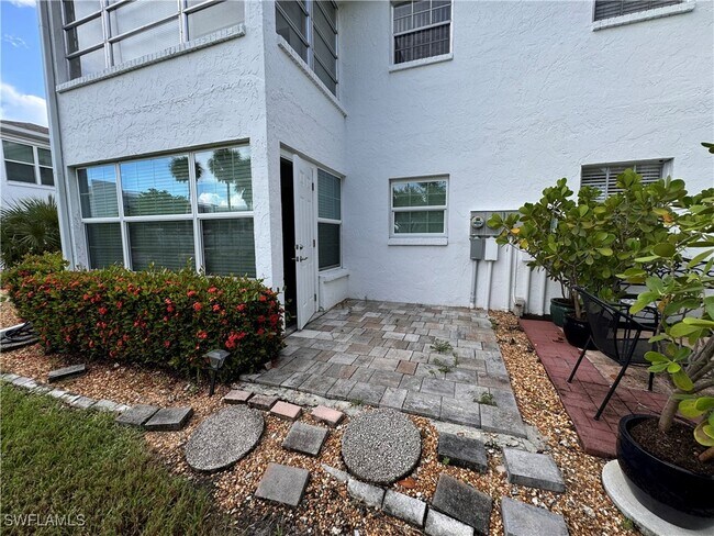 Foto del edificio - 7035 Cedarhurst Dr