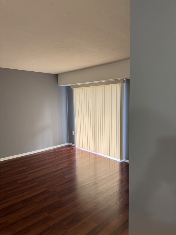Foto del edificio - 11318 Cherry Hill Rd