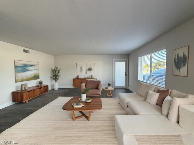 Foto del edificio - 1248 SE 7th St