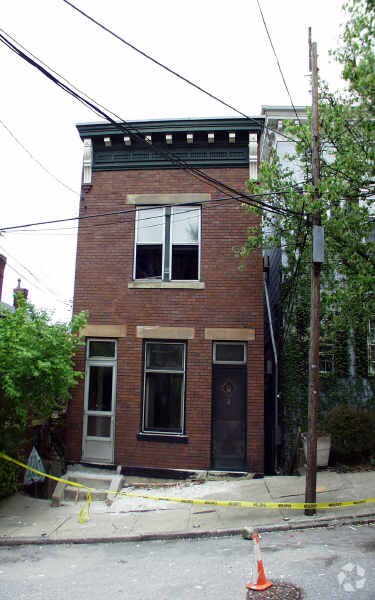 Building Photo - 979-981 Hatch St
