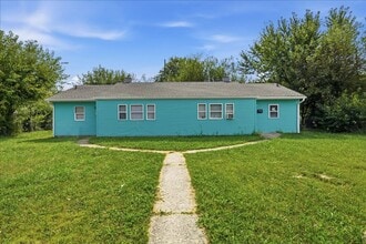 Building Photo - 2216-2216 Norden Ct
