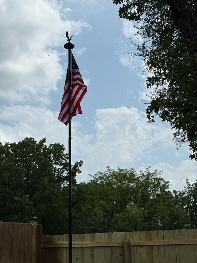 Foto del edificio - Charming 3BR House in Bridgeport